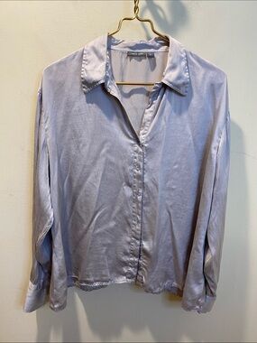 Apt. 9 Gray  Satin Blouse 100% Silk Long Sleevea Buttom Down Shirt Sz L
